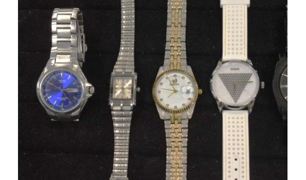 8 div horloges, wo GUESS, FOSSIL